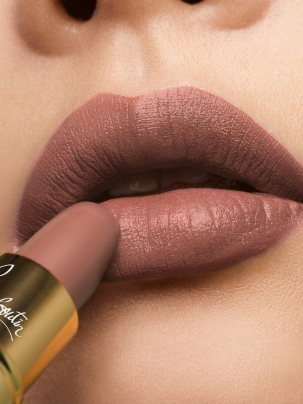 Christian Louboutin Lipstick Me Nude 710 Discontinued